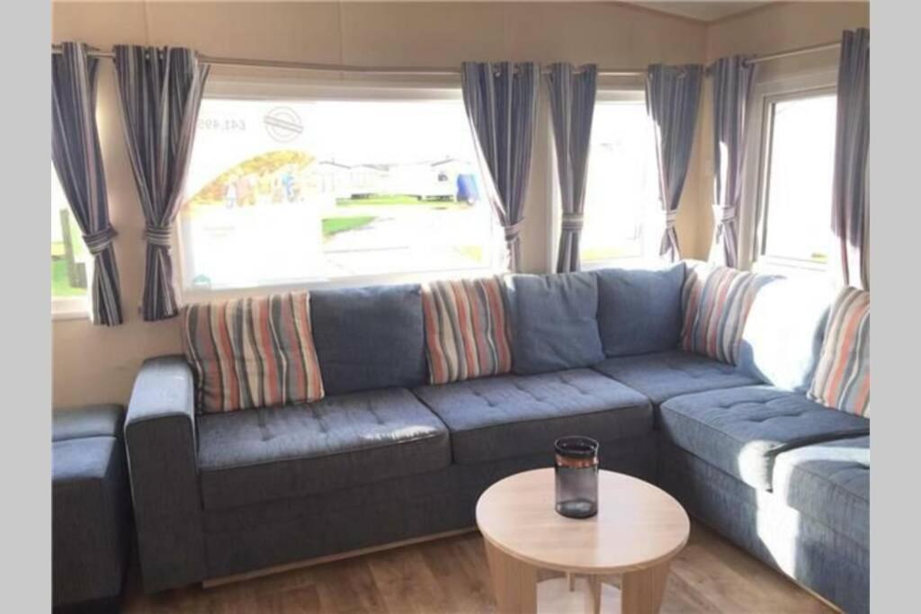 8 Berth Caravan At Parkdean Camber Sands Exterior photo